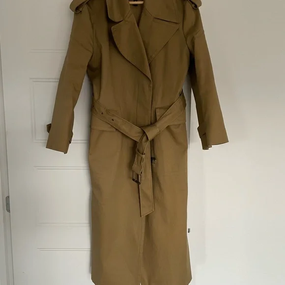 Banana Republic Tan Trench Coat - Picture 4 of 8
